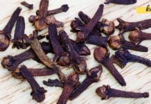 იცოდით თუ არა მიხაკის ამ სასარგებლო თვისებების შესახებ? არც მიფიქრია ამაზე..