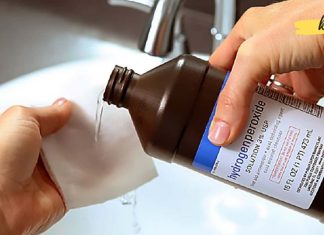 მოიშორეთ ფეხის ფრჩხილის სოკო ამ ბუნებრივი ხსნარით