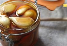 ნიორი თაფლით ცარიელ კუჭზე არის თქვენი ჯანმრთელობის გარანტი