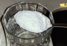 ერთი ჭიქა წყალი ძმრით და მარილით სასწაულებს ახდენს. მისი შედეგით სასიამოვნოდ გაოცდებით!