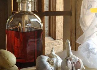 გაათავისუფლეთ ორგანიზმი მარილისგან ნივრისა და ღვინის დახმარებით! აი როგორ !