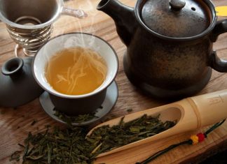 დალიეთ ეს მცენარეული ჩაი ღვიძლის დაავადების დროს! ბებიას რეცეპტი, რომელმაც უამრავი ადამიანი გადაარჩინა!