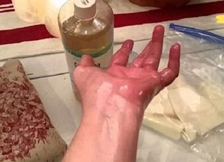 ამ ზეთმა ხელახლა მშობა: “ეს ზეთი სახსარზე წავისვი და დილით გამეღვიძა ყოველგვარი ტკივილის გარეშე – ის ნამდვილად მუშაობს”