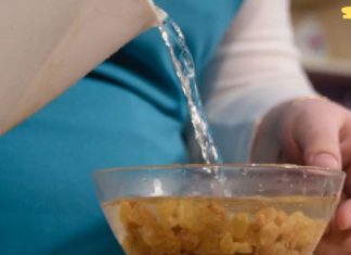 დაასველეთ 150 გრამი ქიშმიში თბილ წყალში 15 წუთის განმავლობაში და ნაზად გაიწმინდეთ ღვიძლი. სამკურნალო რეცეპტი, რომელიც დიდ შვებას მოგგვრით!